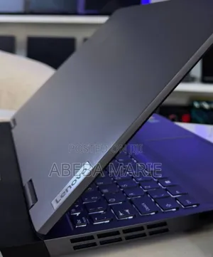 New Laptop Lenovo LOQ 15IRH8 16GB AMD Ryzen 5 SSD 512GB