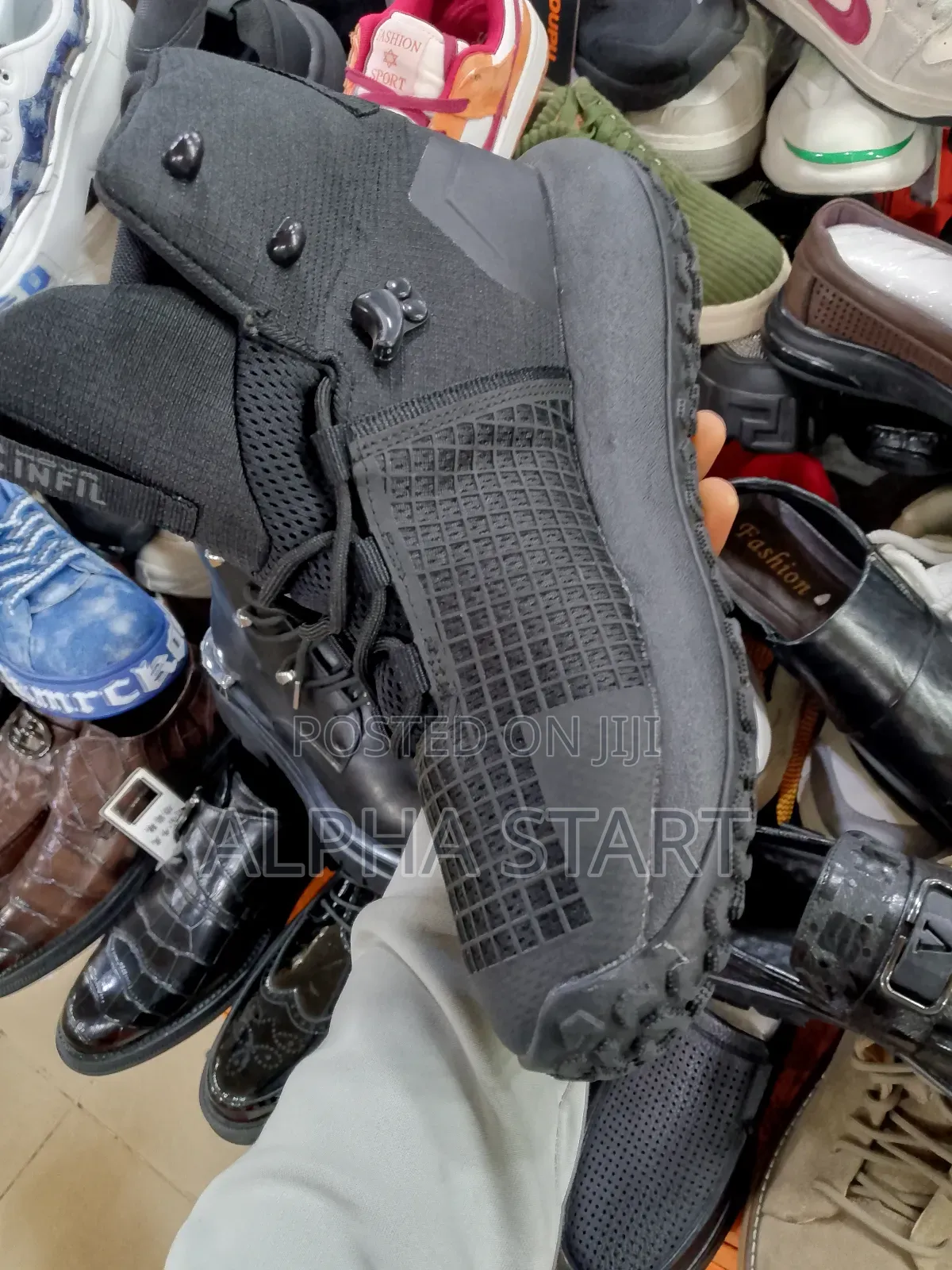 Under Armour 2 Color High Quality Boots for You