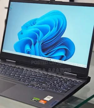 New Laptop Lenovo LOQ 15IRH8 16GB AMD Ryzen 7 SSD 512GB