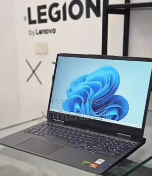 New Laptop Lenovo LOQ 15IRH8 16GB AMD Ryzen 7 SSD 512GB