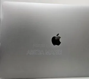 New Laptop Apple MacBook Pro 2018 16GB Intel Core I7 SSD 512GB