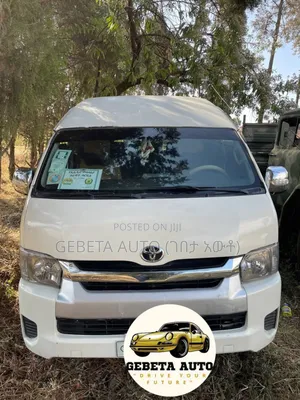 Toyota HiAce 2014 White