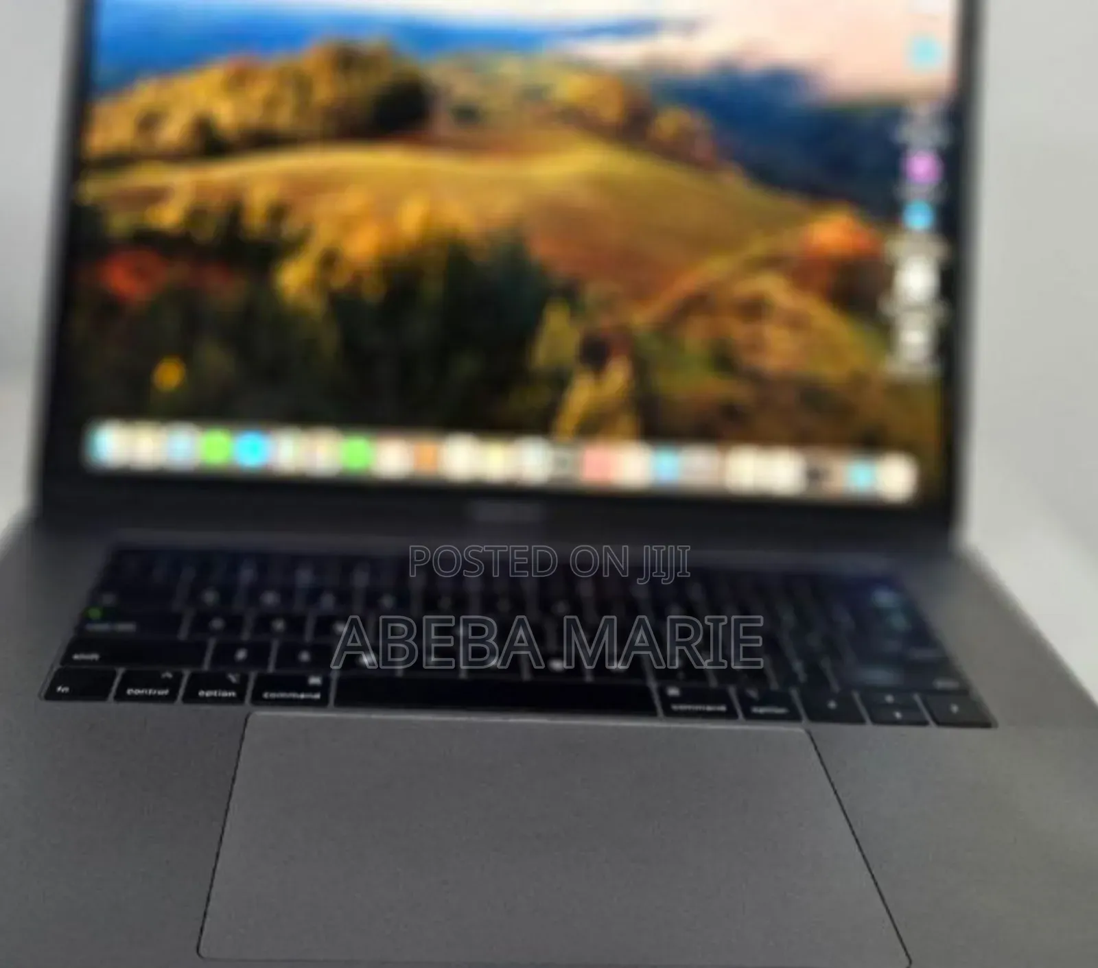 New Laptop Apple MacBook Pro 2018 16GB Intel Core I7 SSD 512GB