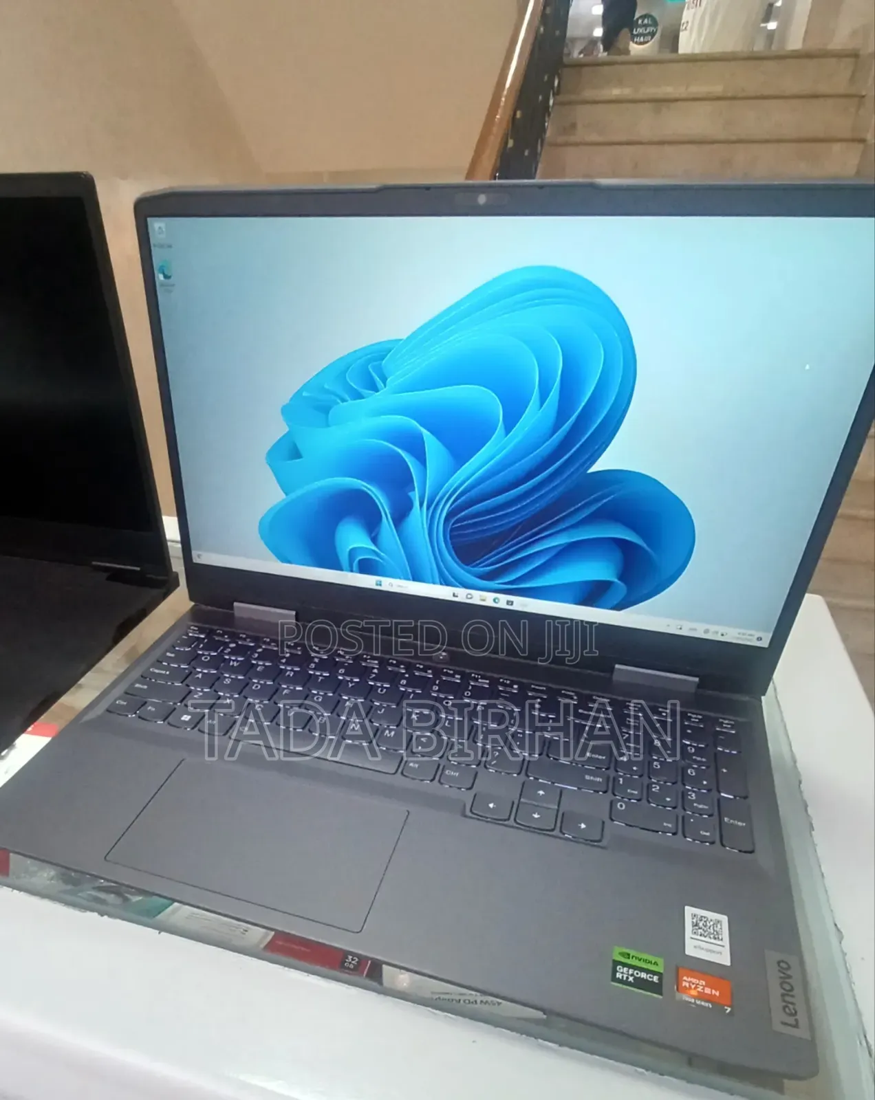 New Laptop Lenovo LOQ 15IRH8 18GB Intel Core I5 SSD 512GB