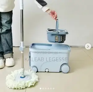 Photo - Spin Mop 360° Microfiber Mop