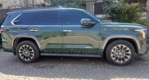 Toyota Sequoia 2024 Gray