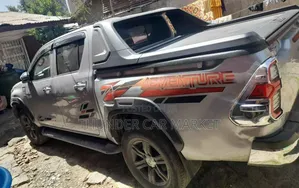 Toyota Hilux 2021 Silver