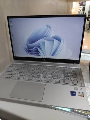 New Laptop HP Pavilion 15 16GB Intel Core I7 SSD 256GB