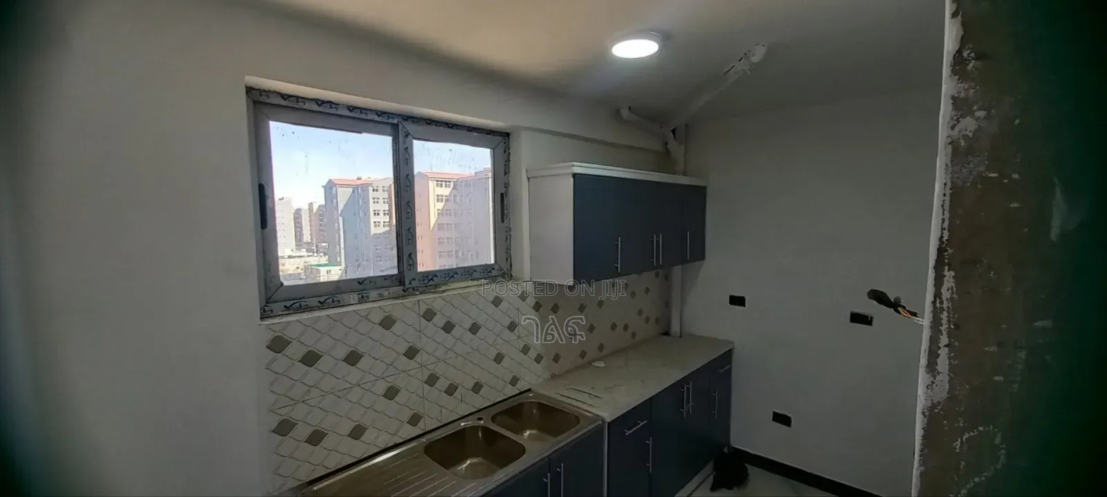 1bdrm Condo in 40/60 አያት, Bole for sale