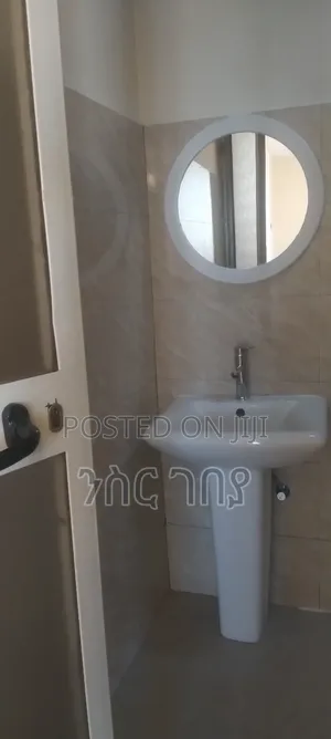 Furnished 2bdrm Condo in Ayat Mekedonia, Yeka for rent