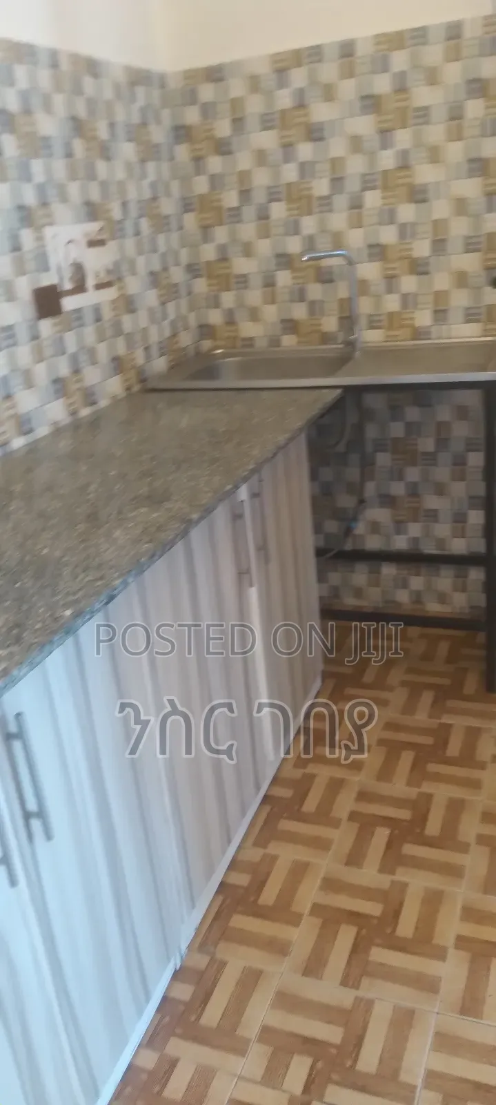 Furnished 2bdrm Condo in Ayat Mekedonia, Yeka for rent