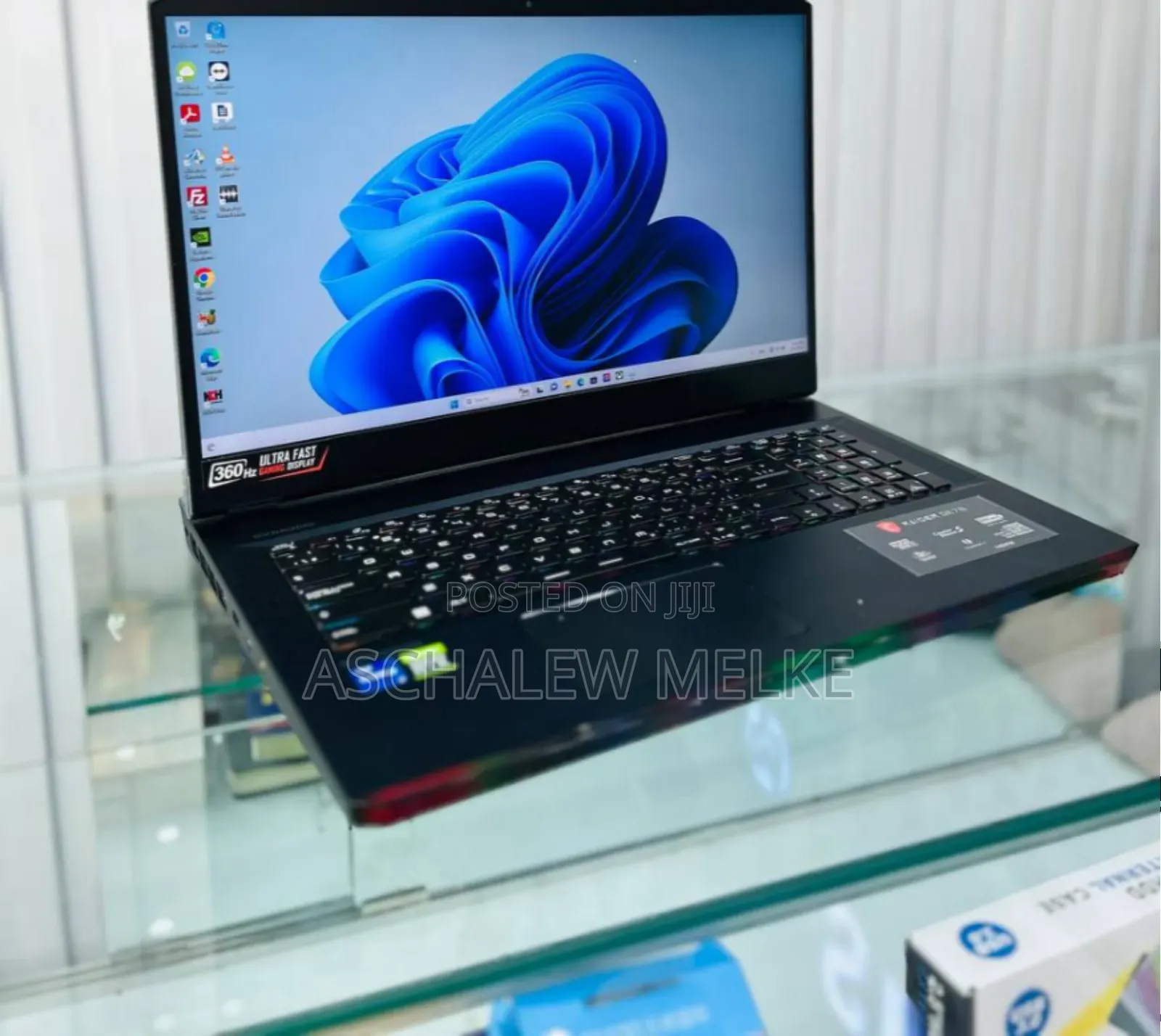 New Laptop MSI Raider GE76 12UGS 32GB Intel Core I7 SSD 1T