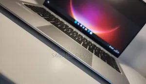 New Laptop HP EliteBook X360 1040 G7 32GB Intel Core I7 SSD 512GB