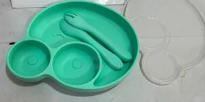 Photo - ከሲልከን የተሰራ የልጆች መመገቢያ