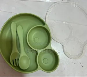 ከሲልከን የተሰራ የልጆች መመገቢያ