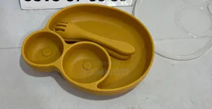 ከሲልከን የተሰራ የልጆች መመገቢያ