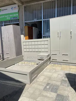 Bed Kum Saten and Komodino