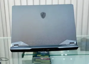 New Laptop MSI Raider GE76 12UGS 16GB Intel Core I7 SSD 512GB