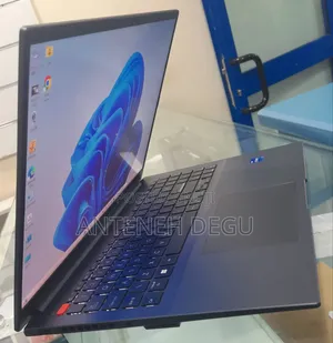 New Laptop Asus VivoBook 15 X505BA 20GB Intel Core I7 SSD 512GB