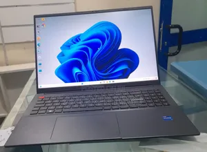 New Laptop Asus VivoBook 15 X505BA 20GB Intel Core I7 SSD 512GB