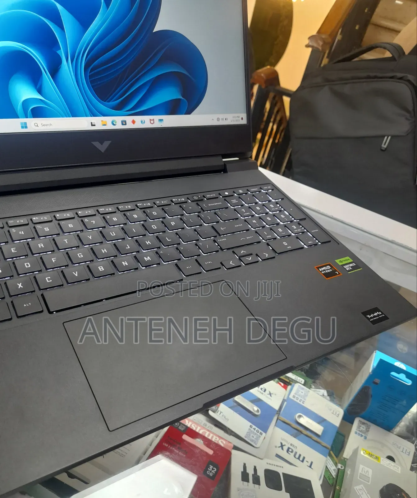 New Laptop HP Victus 16 16GB AMD Ryzen 7 SSD 1T
