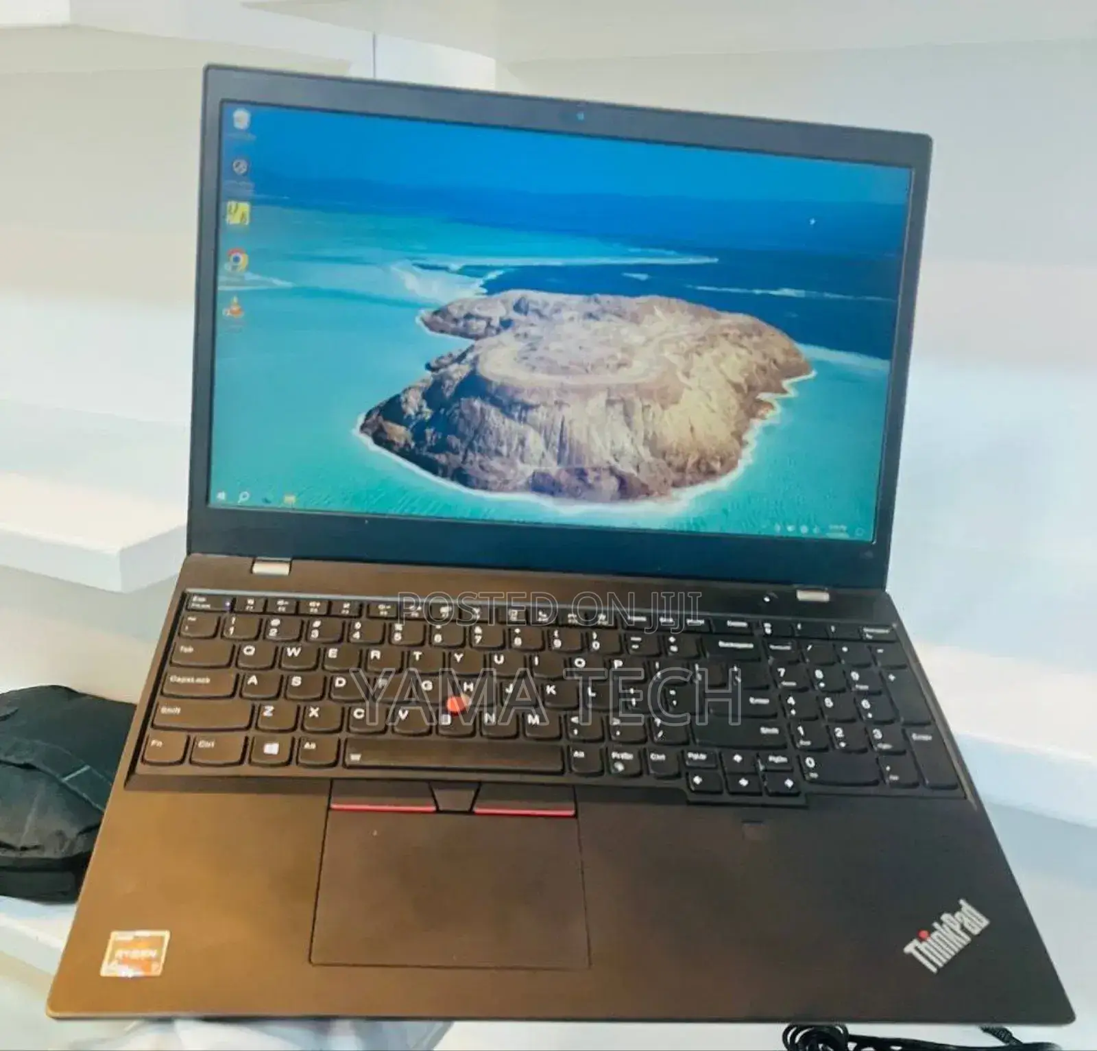 New Laptop Lenovo 16GB AMD Ryzen 7 SSD 512GB