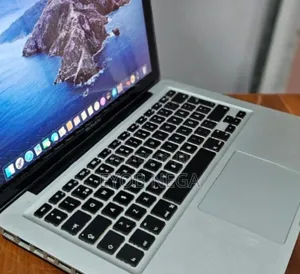 New Laptop Apple MacBook Pro 2012 6GB Intel Core I5 SSD 320GB