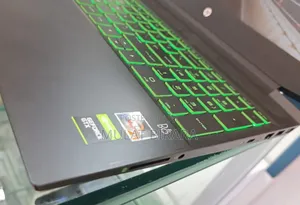 New Laptop HP Pavilion 11 8GB AMD Ryzen 5 SSD 512GB