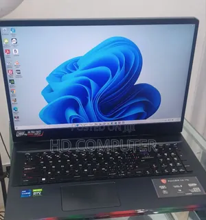 New Laptop MSI GF63 16GB Intel Core I7 SSD 512GB