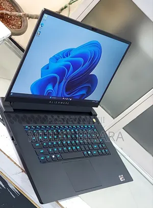New Laptop Alienware M17x R2 16GB AMD Ryzen 9 SSD 512GB