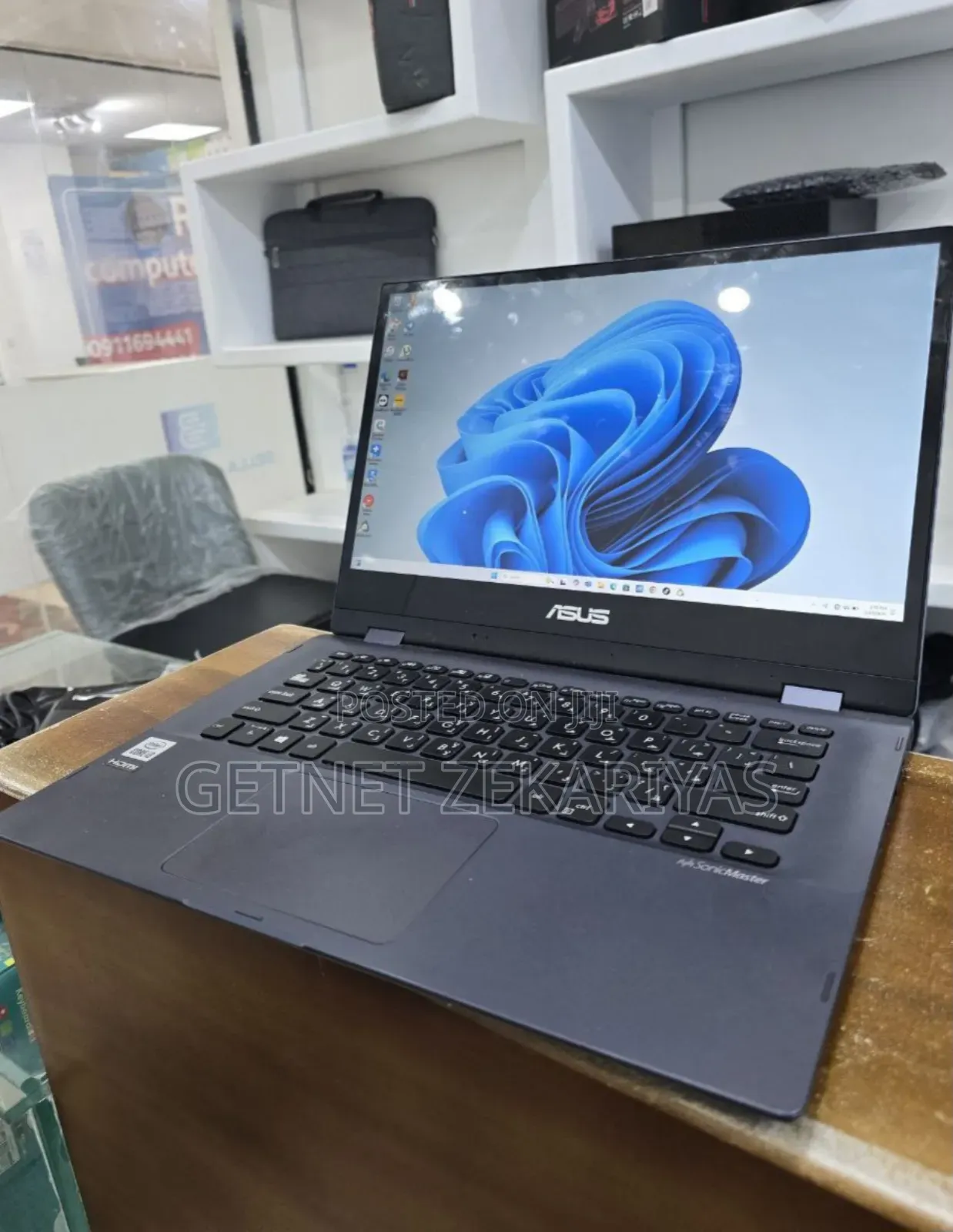 New Laptop Asus VivoBook 15 X505BA 4GB Intel Core I3 SSD 256GB