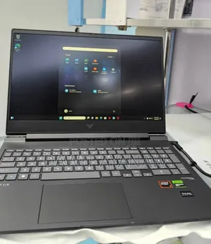 New Laptop HP Victus 15 16GB AMD Ryzen 7 SSD 1T