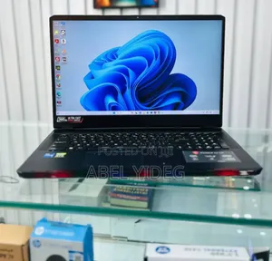 New Laptop MSI Raider GE76 12UGS 32GB Intel Core I7 SSD 1T