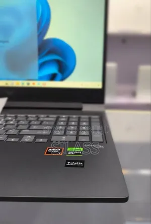 New Laptop HP Victus 15 16GB AMD Ryzen 7 SSD 1T