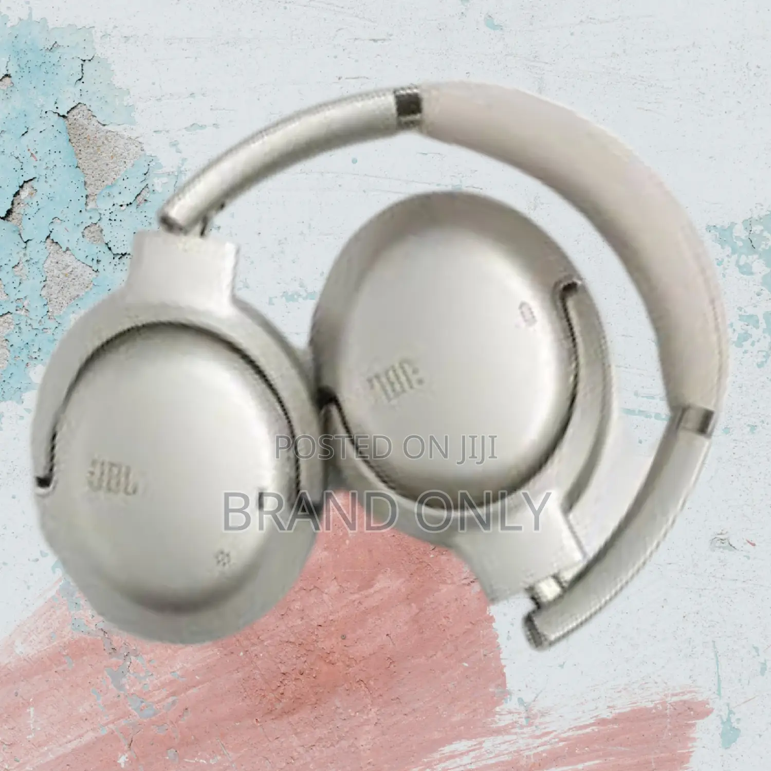 JBL Tour One M2 Active Comfortable Over-Ear Design