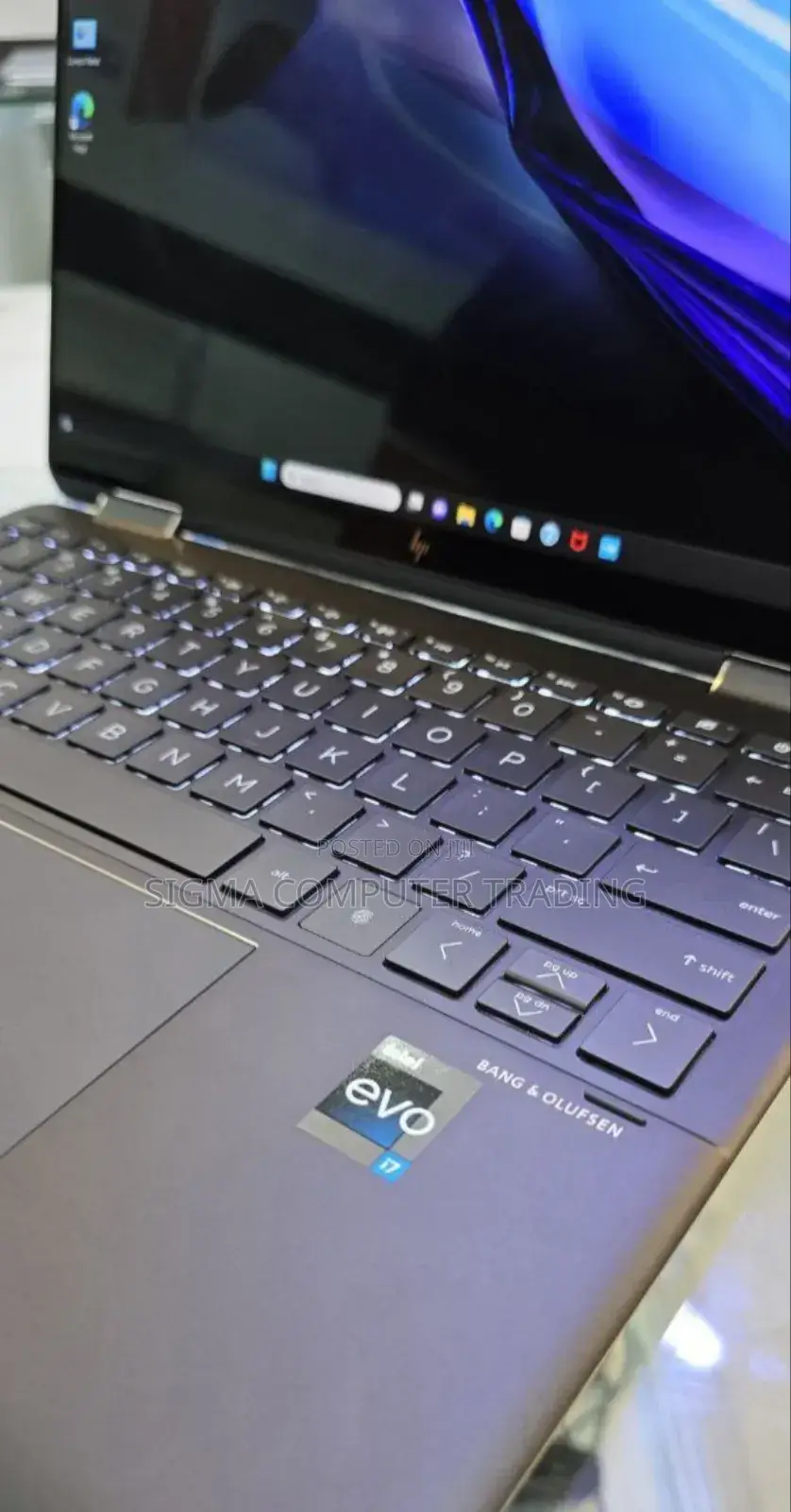 New Laptop HP Spectra 13 16GB Intel Core I7 SSD 1T