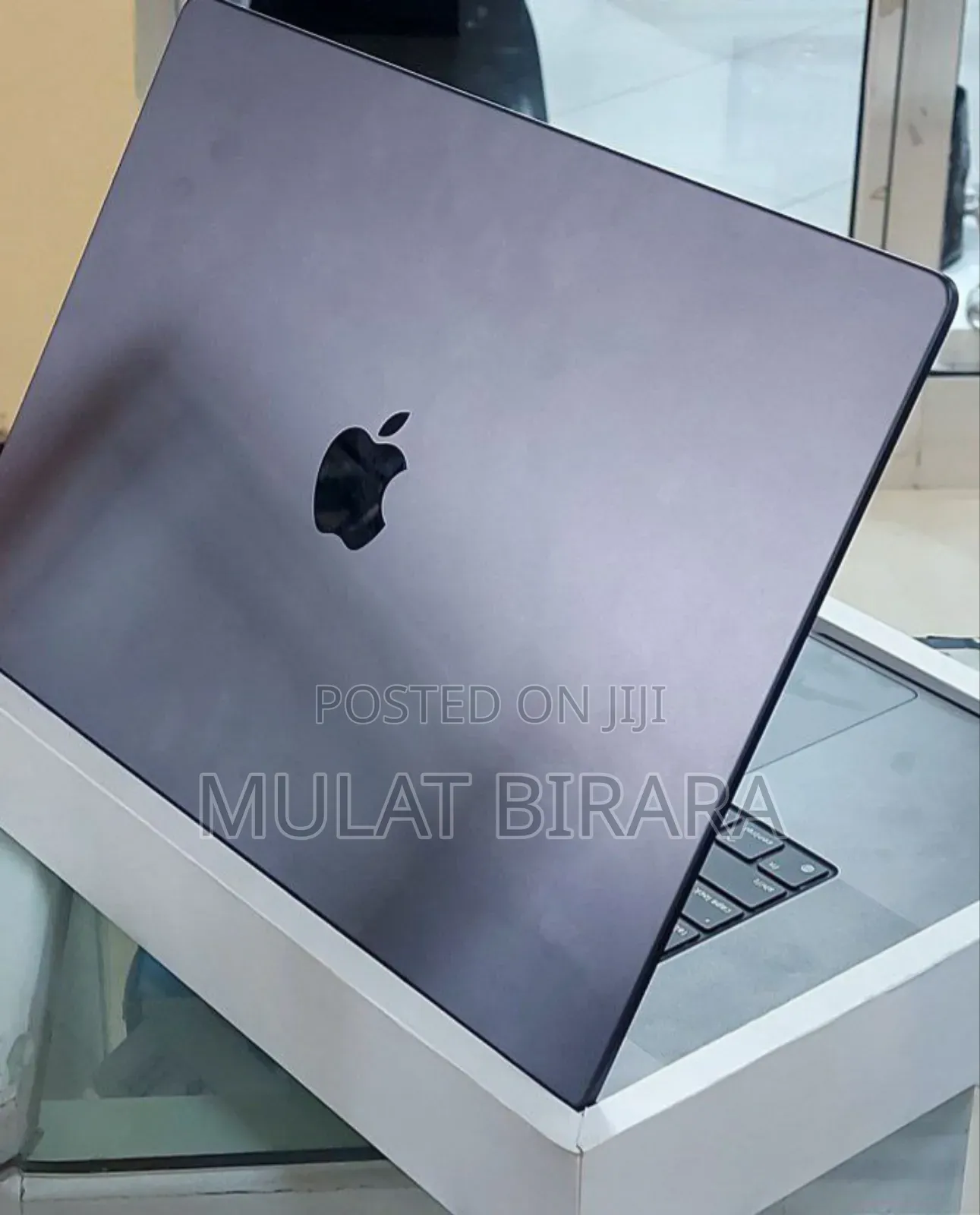 New Apple MacBook Pro 2023 M3 Max 16-Inch 18GB Intel Core I7 SSD 512GB