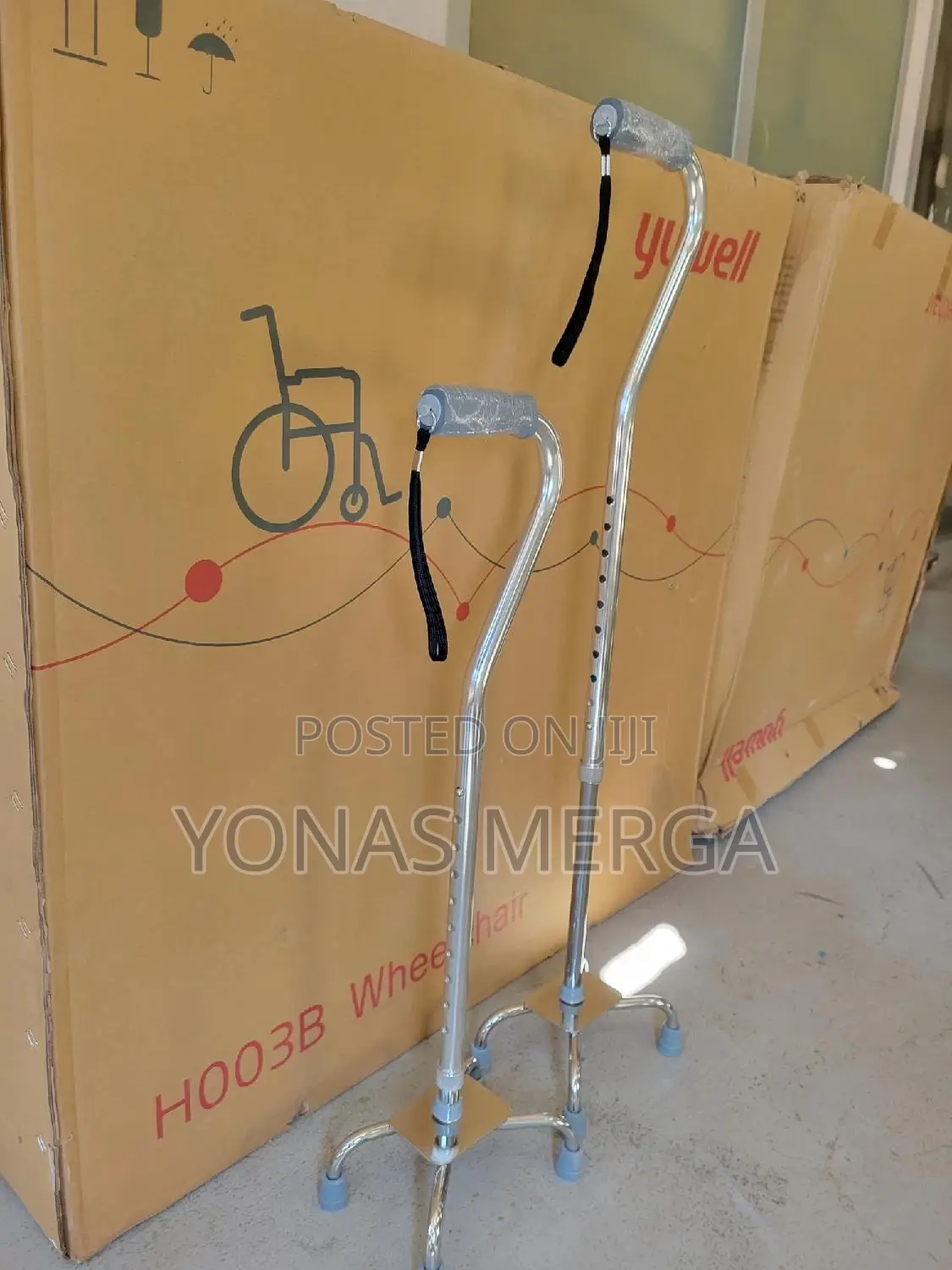 Walking Stick€Bilt-Rite Mastex Health 10-99-2 Quad Cane