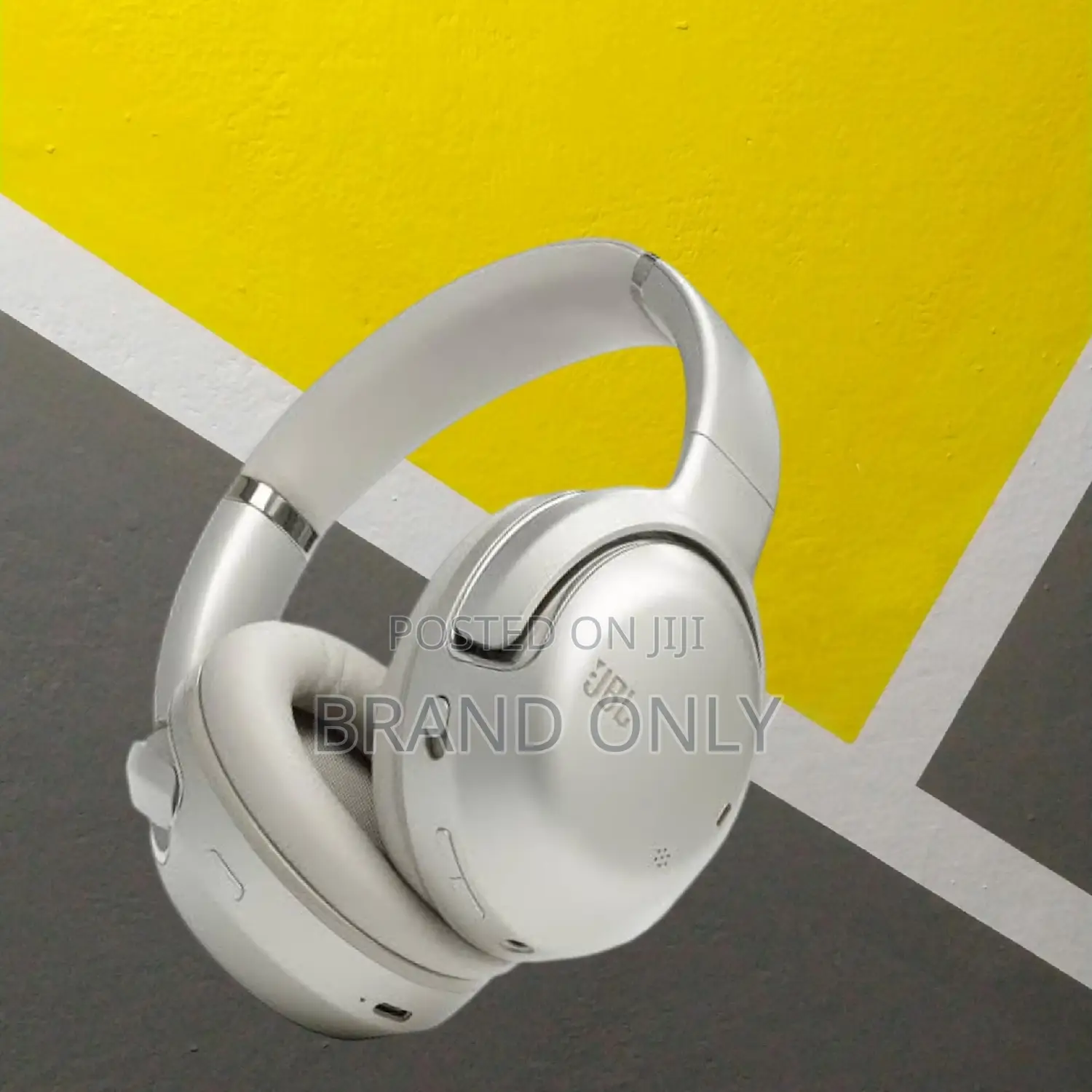 JBL Tour One M2 Active Durable Carrying Case Included