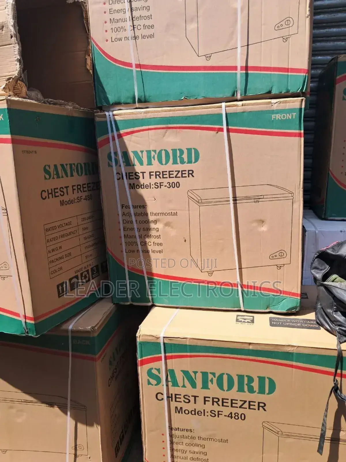 Sanford Chest Freezer 300