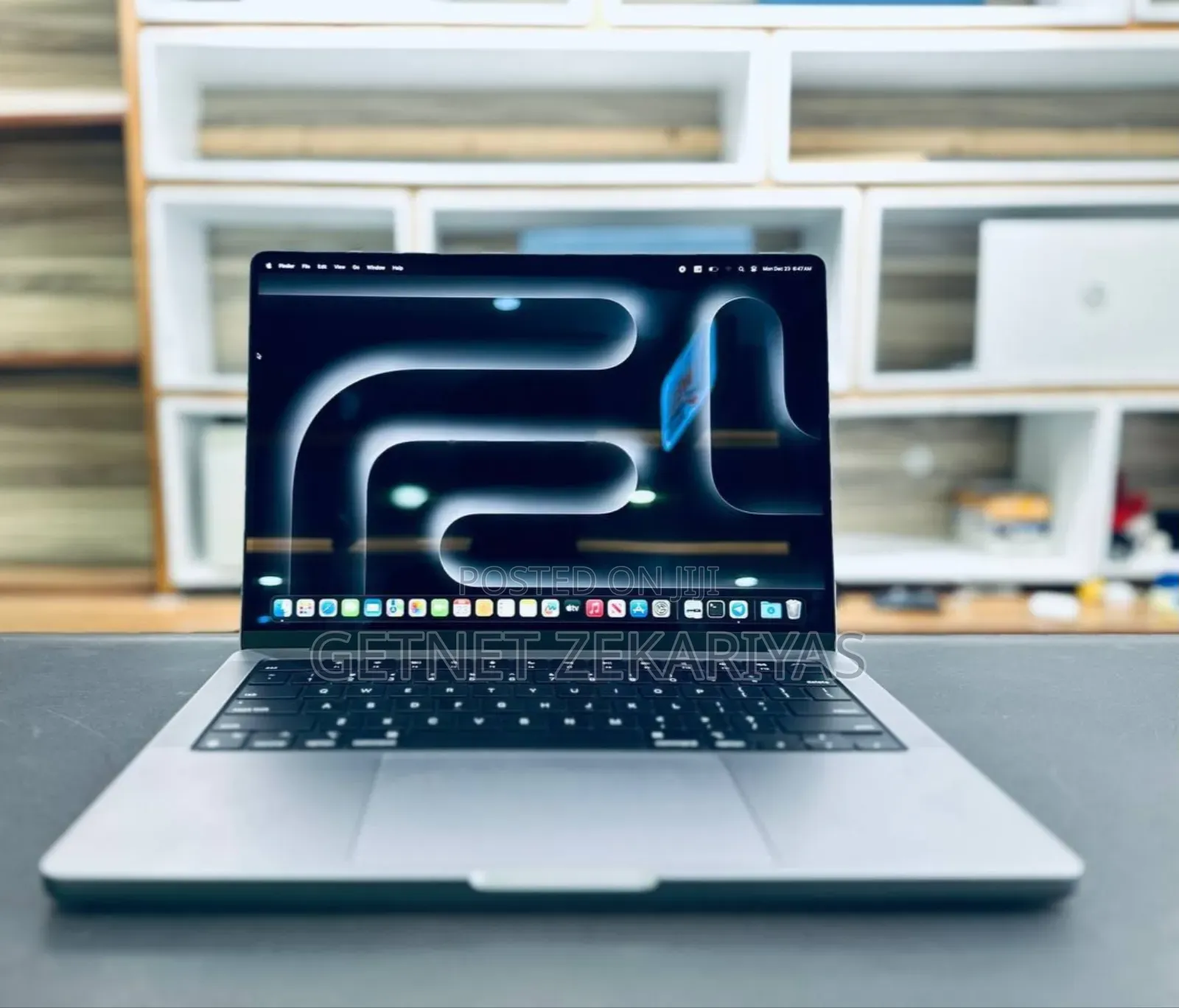 New Laptop Apple MacBook 2012 18GB Apple M3 Pro SSD 512GB