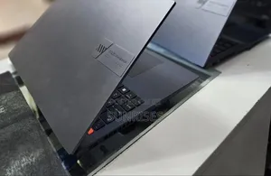 New Laptop Asus VivoBook 15 X505BA 16GB Intel Core I7 SSD 512GB