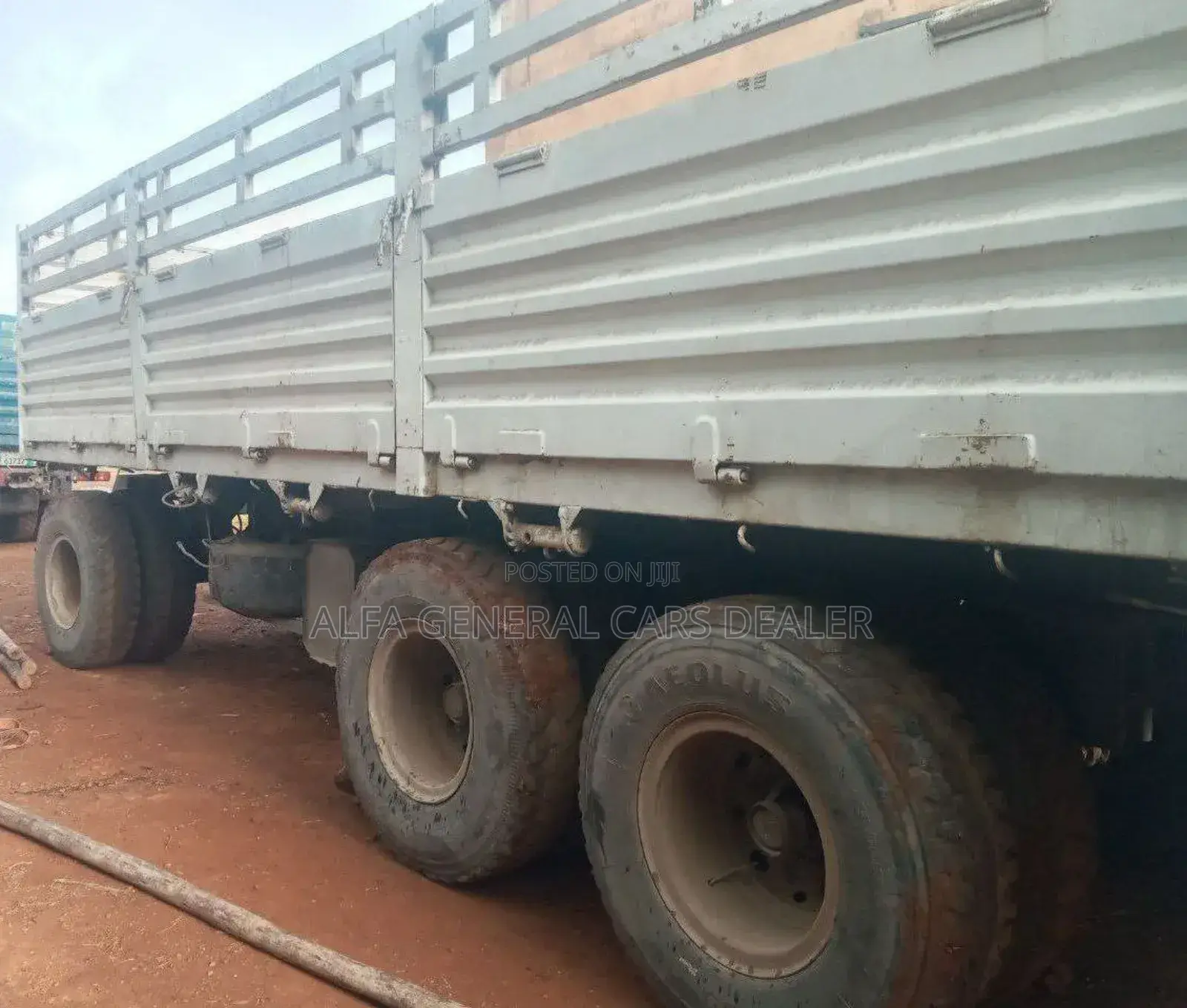 Hh ተሳቢ
•2016
•25 ሽ ታርጋ
•ጎማ አለው
••3,300,000