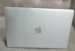 New Laptop Apple MacBook Pro 2019 8GB Intel Core I5 SSD 128GB