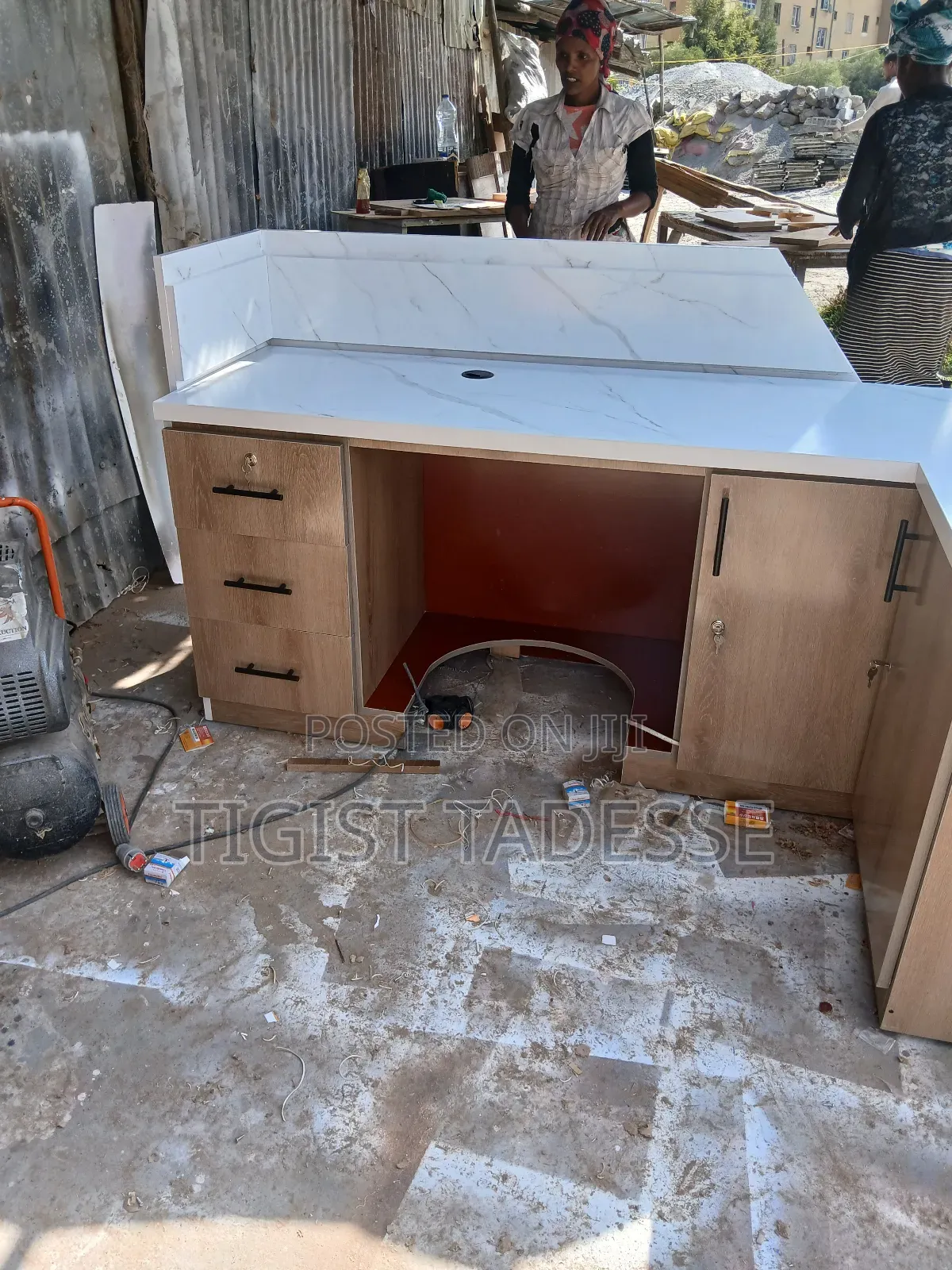 Reception Table for Office Size 2 Meter