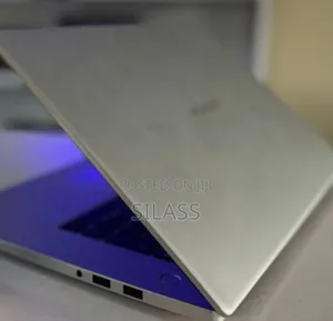 New Laptop Huawei Matebook D 15 8GB Intel Core I3 SSD 256GB