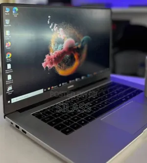 New Laptop Huawei Matebook D 15 8GB Intel Core I3 SSD 256GB