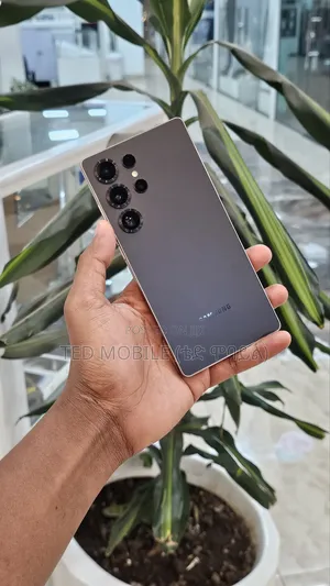 Photo - New Samsung Galaxy S25 Ultra 256 GB