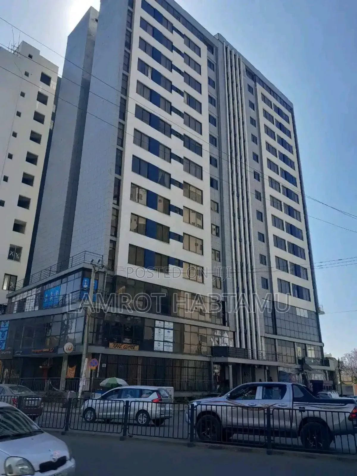 Shop at መገናኛ ሾላ ገቢያ