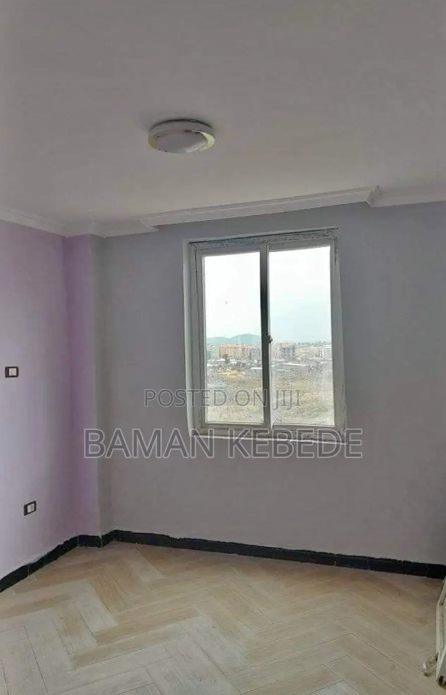 3bdrm Condo in G4, Akaky Kaliti for sale